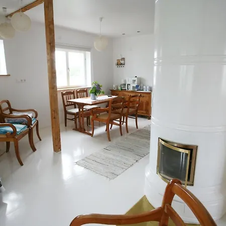 Legendide Maja Guest house Haapsalu
