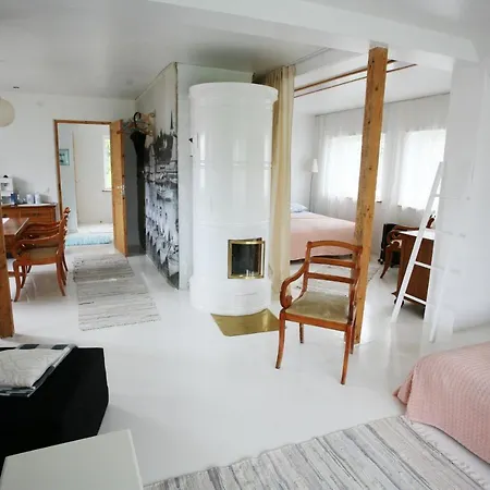 Legendide Maja Kuurordiapartment Vaeikse Viigi Aeaeres Haapsalu