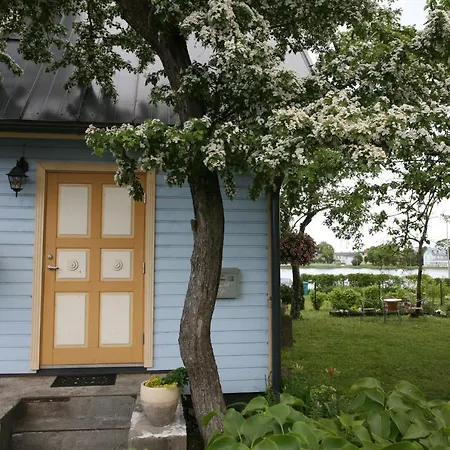 Legendide Maja Guest house Haapsalu
