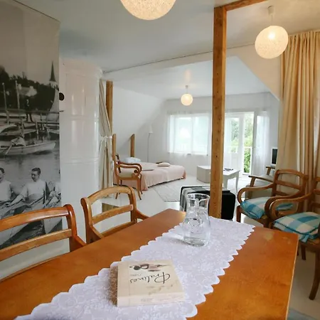 Pensjonat Legendide Maja Kuurordiapartment Vaeikse Viigi Aeaeres Haapsalu