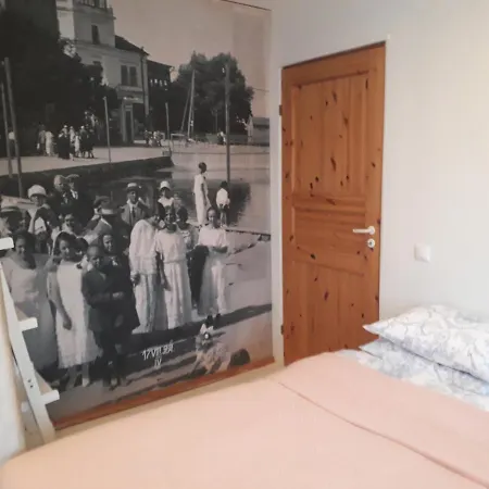 Pensjonat Legendide Maja Kuurordiapartment Vaeikse Viigi Aeaeres Haapsalu