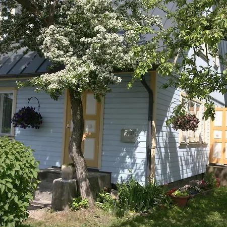 Legendide Maja Kuurordiapartment Vaeikse Viigi Aeaeres Haapsalu
