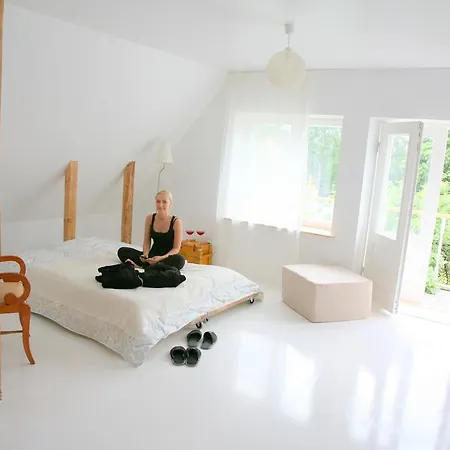 Legendide Maja Kuurordiapartment Vaeikse Viigi Aeaeres 4*