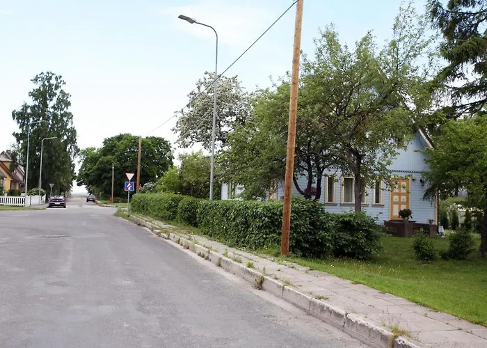 Legendide Maja Kuurordiapartment Vaeikse Viigi Aeaeres Гостевой дом Хаапсалу