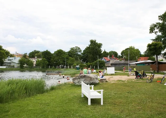 Legendide Maja Kuurordiapartment Vaeikse Viigi Aeaeres 4*