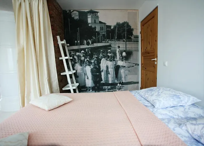 Legendide Maja Kuurordiapartment Vaeikse Viigi Aeaeres Гостевой дом