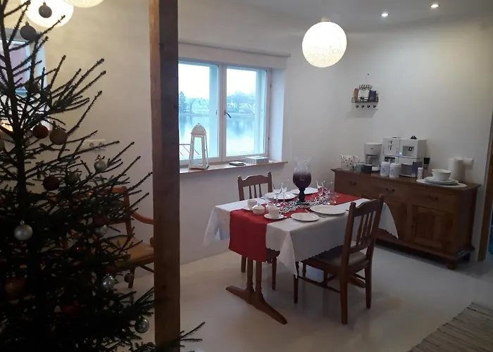 Гостевой дом Legendide Maja Kuurordiapartment Vaeikse Viigi Aeaeres