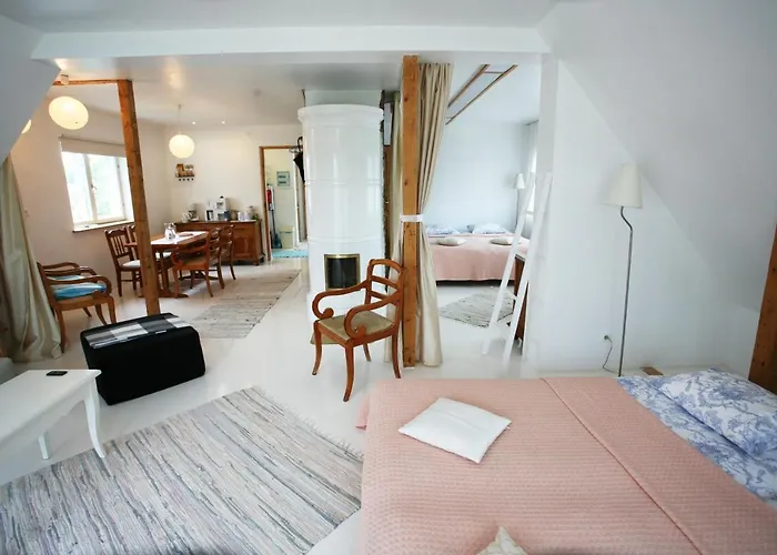 Legendide Maja Kuurordiapartment Vaeikse Viigi Aeaeres