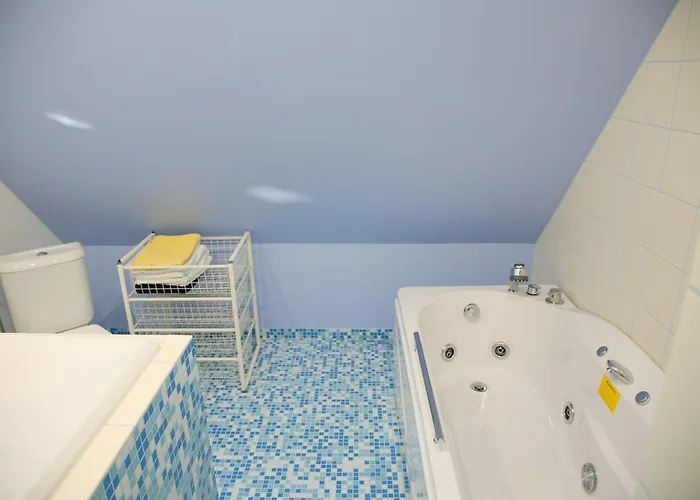 Гостевой дом Legendide Maja Kuurordiapartment Vaeikse Viigi Aeaeres